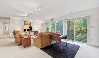 16 SPRUCE HOLLOW Rd, Basye, VA 22810