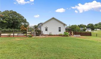 108 Camden Ct, Advance, NC 27006