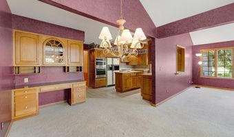 1102 Cabriolet Blvd, Auburn, IN 46706