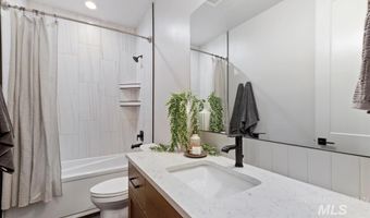 6381 W Tobi Ln, Boise, ID 83714
