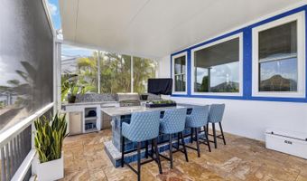 713 ISLEBAY Dr, Apollo Beach, FL 33572