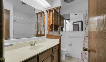 2524 N Robin St, Altus, OK 73521