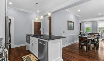 44 Bradford St 49, Bristol, RI 02809
