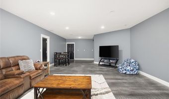 10700 SE Crabapple Rd, Agency, MO 64401