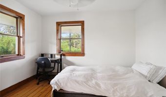 3 Enoch Is, Amityville, NY 11701