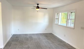 94 Conanicus Rd, Narragansett, RI 02882
