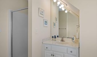 215 E Ft Macon Rd, Atlantic Beach, NC 28512