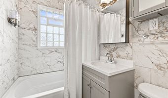 416 NW 7Th St, Bentonville, AR 72712