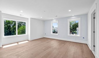 308 FOUNTAIN St, Philadelphia, PA 19128