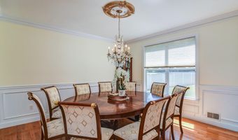 220 Lloyd Rd, Aberdeen, NJ 07747