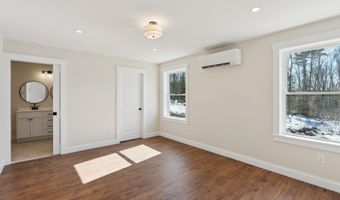 1540 Foxes Ridge Rd, Acton, ME 04001
