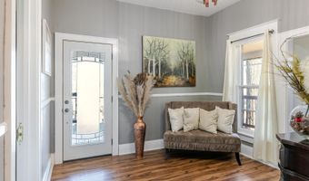 703 13th St, Auburn, NE 68305