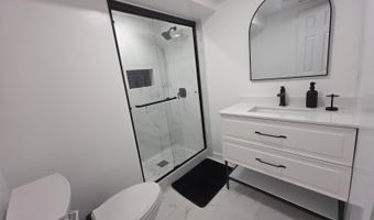 5427 DAWES Ave, Alexandria, VA 22311