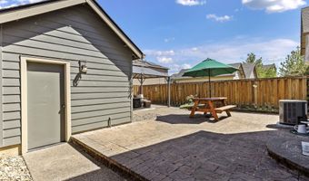 2359 Laura Vista Dr NW Dr, Albany, OR 97321