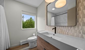 1785 Evangeline Ln, Anchorage, AK 99517