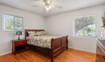 1110 Elmwood Dr, Escondido, CA 92025