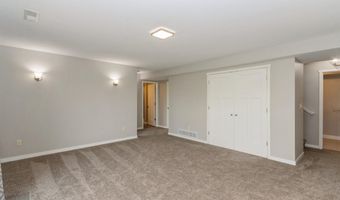 90 S Park Ridge Rd, North Liberty, IA 52317
