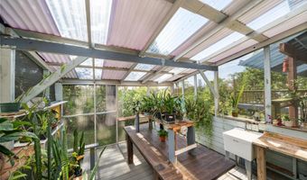 690 E Kuiaha Rd, Haiku, HI 96708