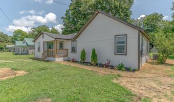 105 School St, Bay, AR 72411