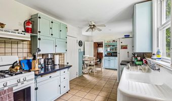 601 6th Ave, Belmar, NJ 07719