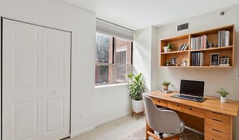 4808 MOORLAND Ln 204, Bethesda, MD 20814