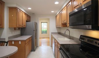 436 N PARK Dr, Arlington, VA 22203
