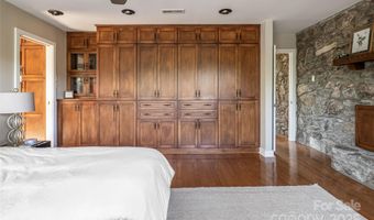 79 Horizon Hill Rd, Asheville, NC 28804