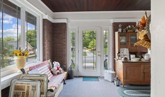 215 W Main St, Bloomfield, IN 47424