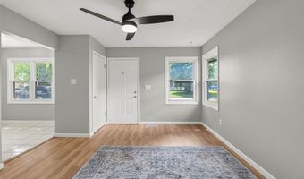 215 25th Ave SW, Altoona, IA 50009