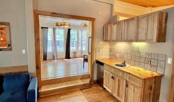 514 W30/W32 Sawyer St W30/32, Cascade, ID 83611