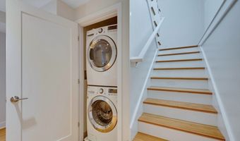 242 Shawmut Ave Apt 1B, Boston, MA 02118