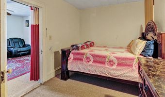 174-176 N Champlain St, Burlington, VT 05401