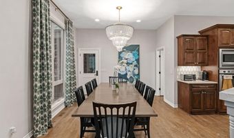 918 E Lakecrest Dr, Andover, KS 67002