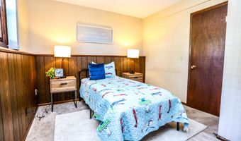 903 Willow Dr, Aberdeen, SD 57401