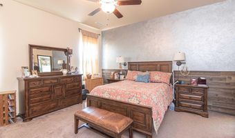 8136 Cayenne Dr NW, Albuquerque, NM 87120