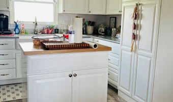 2682 Hinton Rd, Athens, WV 24712
