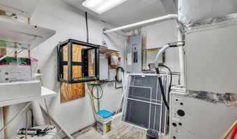 329 W Main St, Abingdon, VA 24210