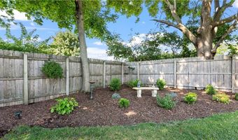 49 Elm Dr, Cranston, RI 02920