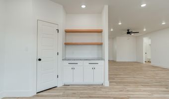 407 Ave M, Abernathy, TX 79311