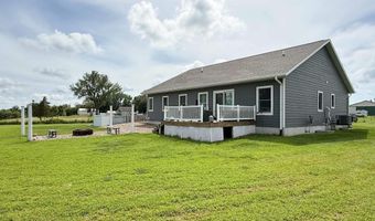 111 Arkansas Ave, Alton, IA 51003