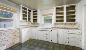 164 7th St, Bangor, ME 04401