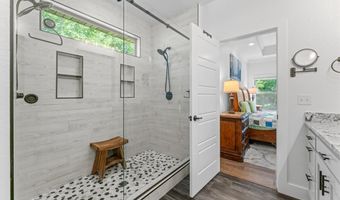 3 Florence Cir, Bella Vista, AR 72715