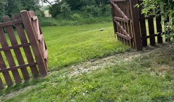 908 Mocking Bird Dr, Antioch, IL 60002