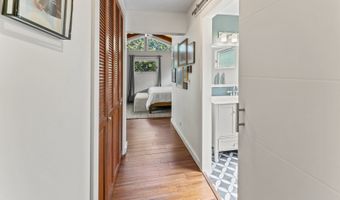 90 E White Oak St, Arlington Heights, IL 60005