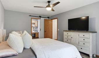 511 S Beach Dr, Altoona, WI 54720