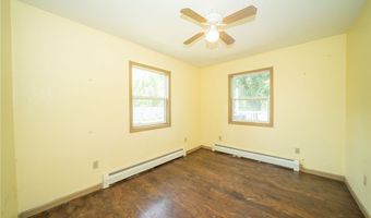 720 Bennett Rd, Angola, NY 14006