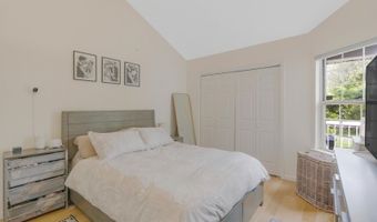 30 Tansy Ct, Bedminster, NJ 07921