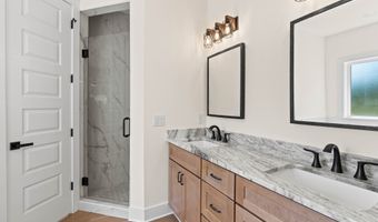 135 Oak Terrace Dr, Baldwin, GA 30511