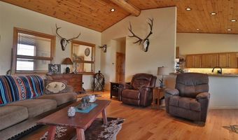 142 Tolman Rd, Clark, WY 82435