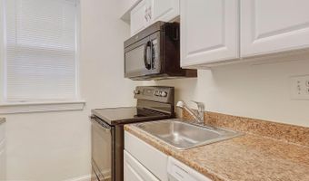 22 S OLD GLEBE Rd 2-D, Arlington, VA 22204